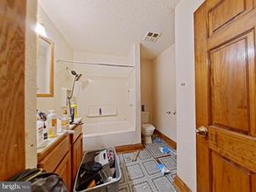 2713 W Allegheny Avenue, Philadelphia PA 19132