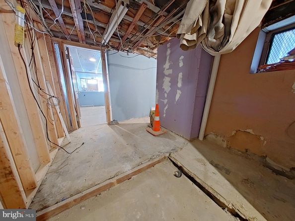 2713 W Allegheny Avenue, Philadelphia PA 19132