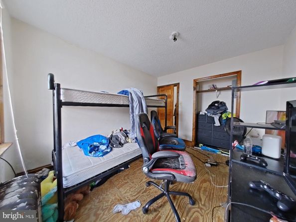 2713 W Allegheny Avenue, Philadelphia PA 19132