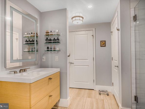 555 Massachusetts Avenue NW 1215, Washington DC 20001