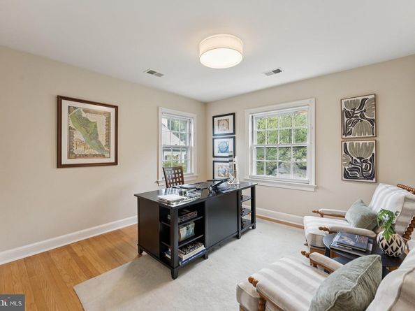 5059 Glenbrook Terrace NW, Washington DC 20016