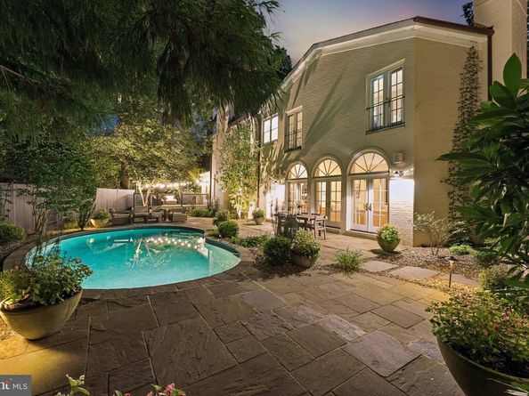 5059 Glenbrook Terrace NW, Washington DC 20016