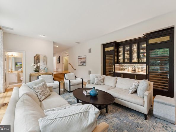 5059 Glenbrook Terrace NW, Washington DC 20016