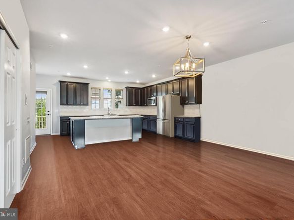 490 Rowan Street, Warminster PA 18974