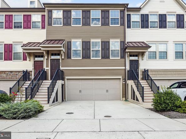 490 Rowan Street, Warminster PA 18974