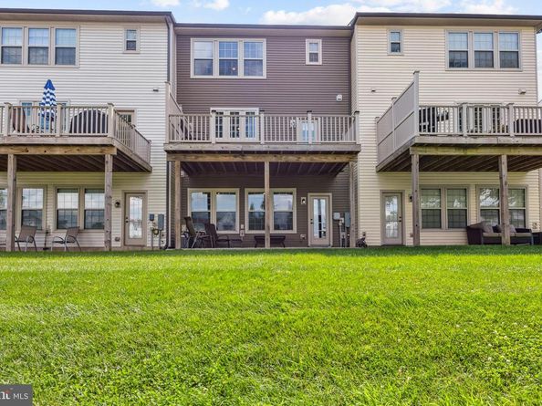 490 Rowan Street, Warminster PA 18974