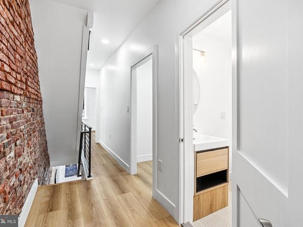 908 Reed Street, Philadelphia PA 19147