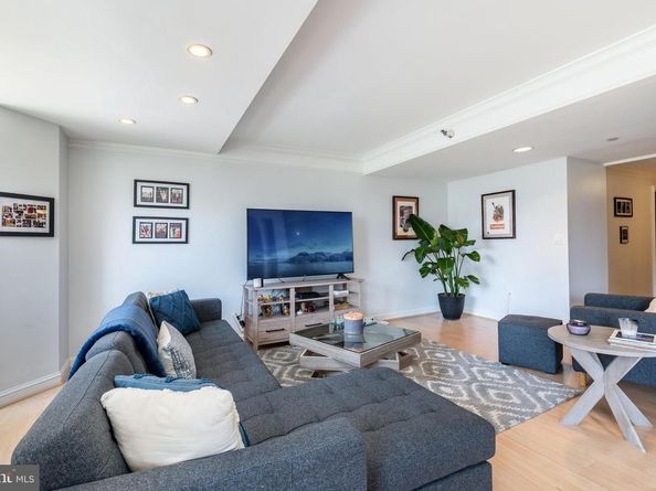 202 W Rittenhouse Square 1108, Philadelphia PA 19103