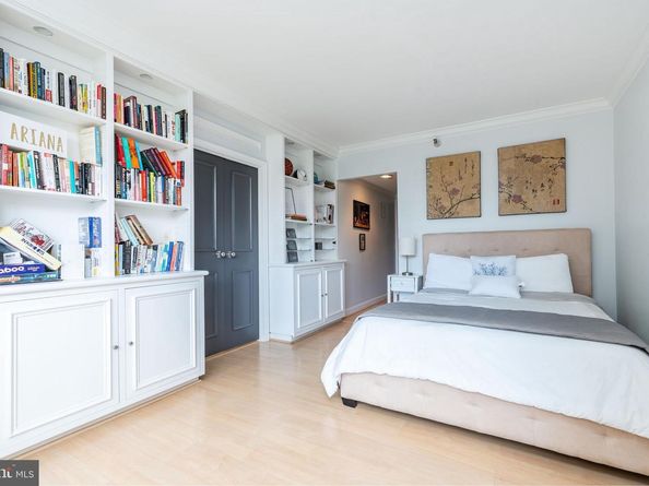 202 W Rittenhouse Square 1108, Philadelphia PA 19103