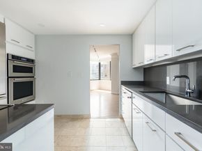 202 W Rittenhouse Square 1108, Philadelphia PA 19103