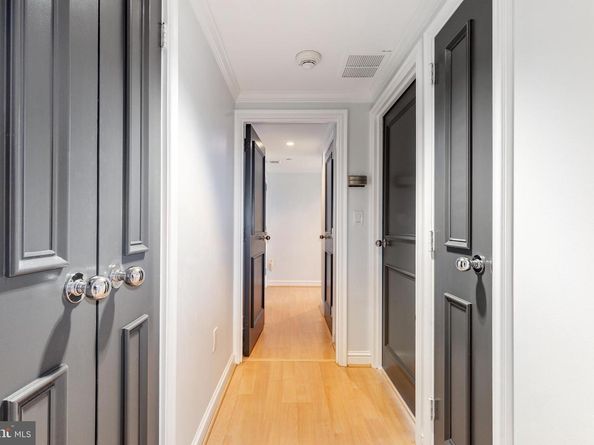 202 W Rittenhouse Square 1108, Philadelphia PA 19103