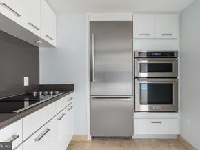202 W Rittenhouse Square 1108, Philadelphia PA 19103