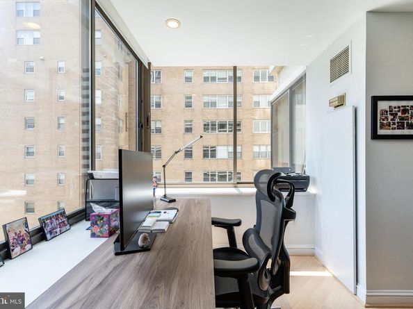 202 W Rittenhouse Square 1108, Philadelphia PA 19103