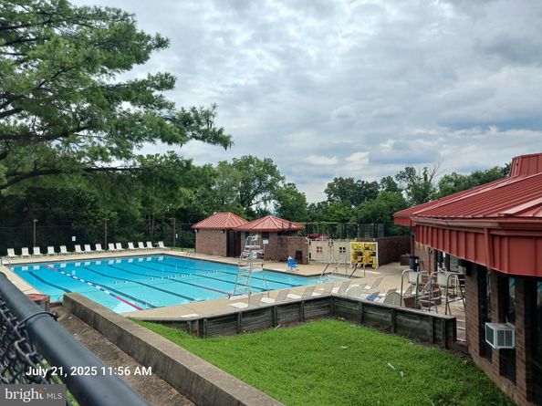 3489 Summit Court NE 3489, Washington DC 20018