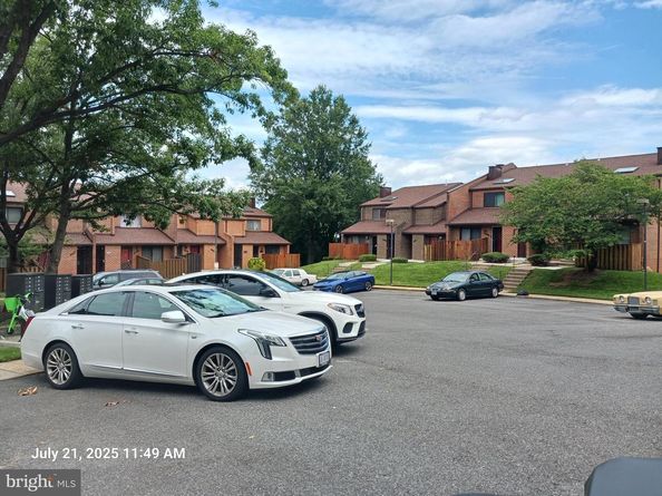 3489 Summit Court NE 3489, Washington DC 20018