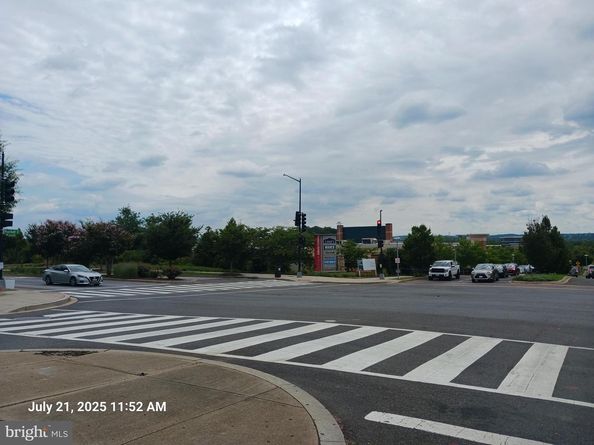 3489 Summit Court NE 3489, Washington DC 20018