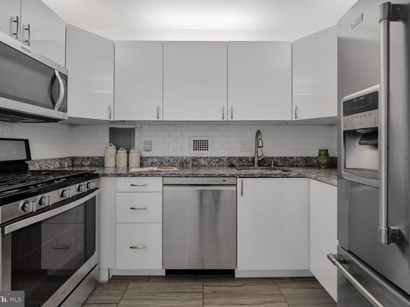 5500 Friendship Boulevard 1422N, Chevy Chase MD 20815