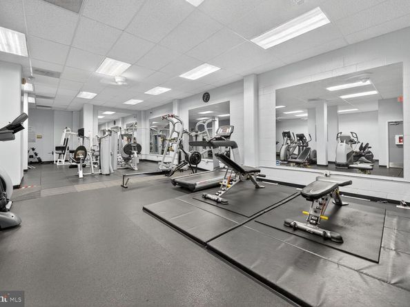 5500 Friendship Boulevard 1422N, Chevy Chase MD 20815