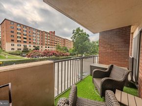 1300 Army Navy Drive 118, Arlington VA 22202