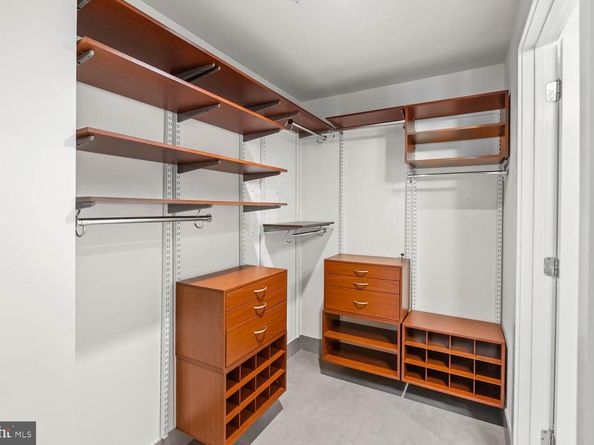 1133 14TH Street NW 802, Washington DC 20005