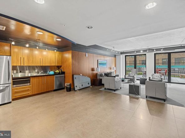 1133 14TH Street NW 802, Washington DC 20005