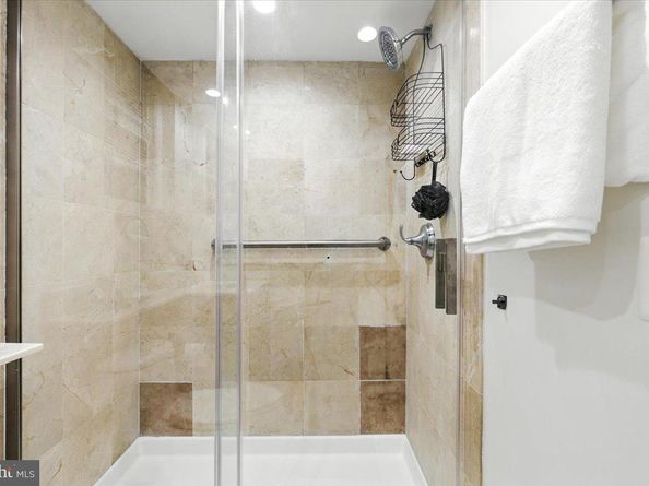 1367 K Street SE B, Washington DC 20003