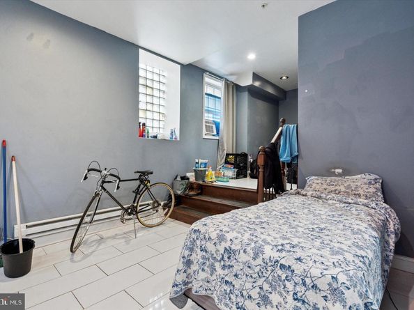 517 N 35TH Street, Philadelphia PA 19104