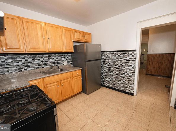 1833 E Hazzard Street, Philadelphia PA 19125