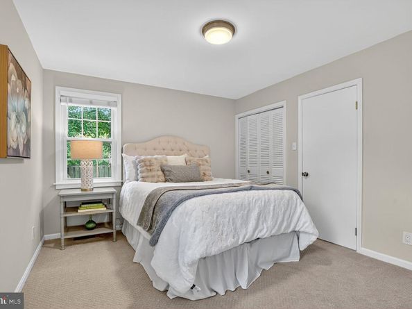 313 N Granada Street, Arlington VA 22203