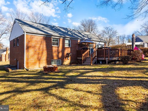 7011 Murray Lane, Annandale VA 22003