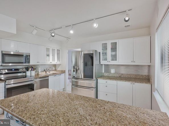 1526 Park Glen Court, Reston VA 20190