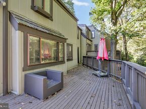 1526 Park Glen Court, Reston VA 20190