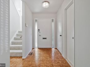 1526 Park Glen Court, Reston VA 20190