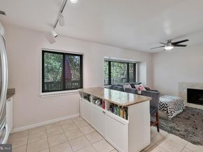 1526 Park Glen Court, Reston VA 20190
