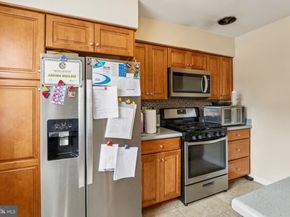 7521 Valley Avenue, Philadelphia PA 19128