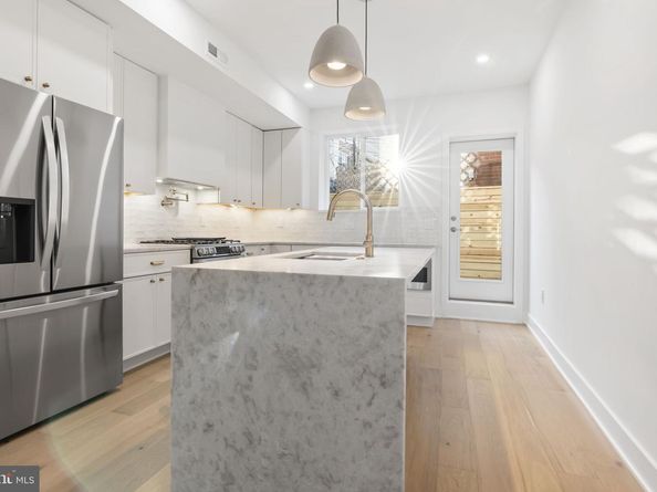 1318 S 8TH Street, Philadelphia PA 19147