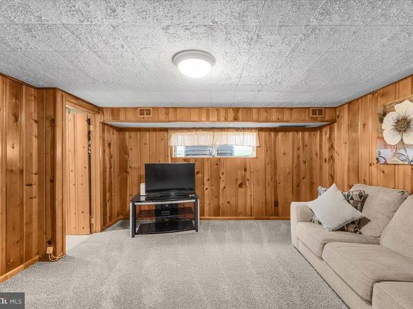 9933 Medway Road, Philadelphia PA 19115