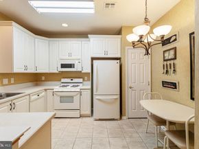 2 Falcon Drive 202, Holland PA 18966