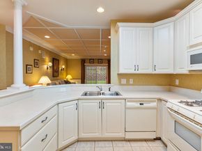 2 Falcon Drive 202, Holland PA 18966
