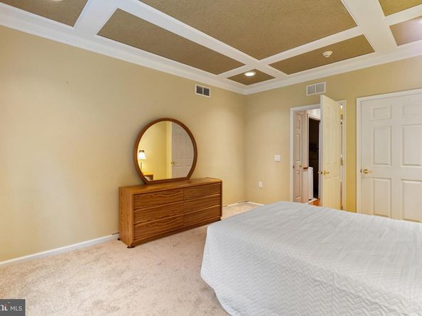 2 Falcon Drive 202, Holland PA 18966