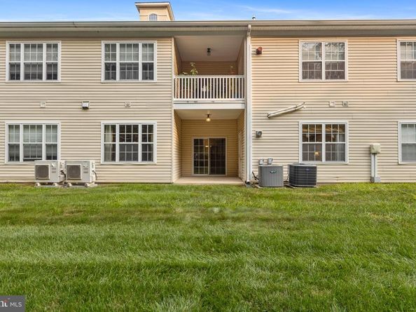2 Falcon Drive 202, Holland PA 18966