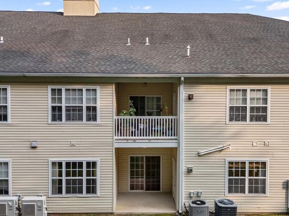2 Falcon Drive 202, Holland PA 18966