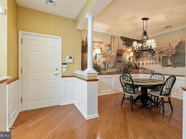 2 Falcon Drive 202, Holland PA 18966