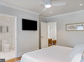 1901 Walnut Street 19D & 20D, Philadelphia PA 19103