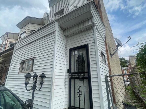 4225 N Sydenham Street, Philadelphia PA 19140
