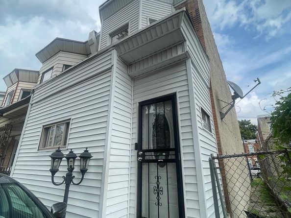 4225 N Sydenham Street, Philadelphia PA 19140