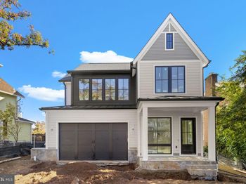 629 N Lincoln Street N