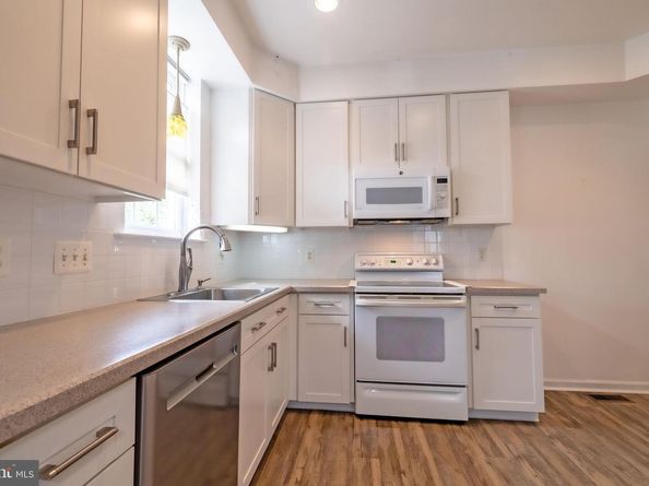 920 Napfle Avenue, Philadelphia PA 19111