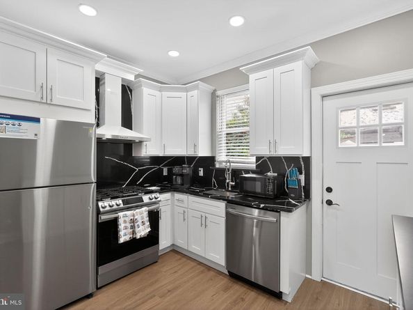2542 Arcadia Street, Philadelphia PA 19125