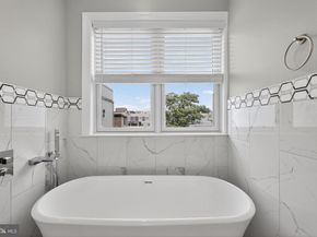 2542 Arcadia Street, Philadelphia PA 19125